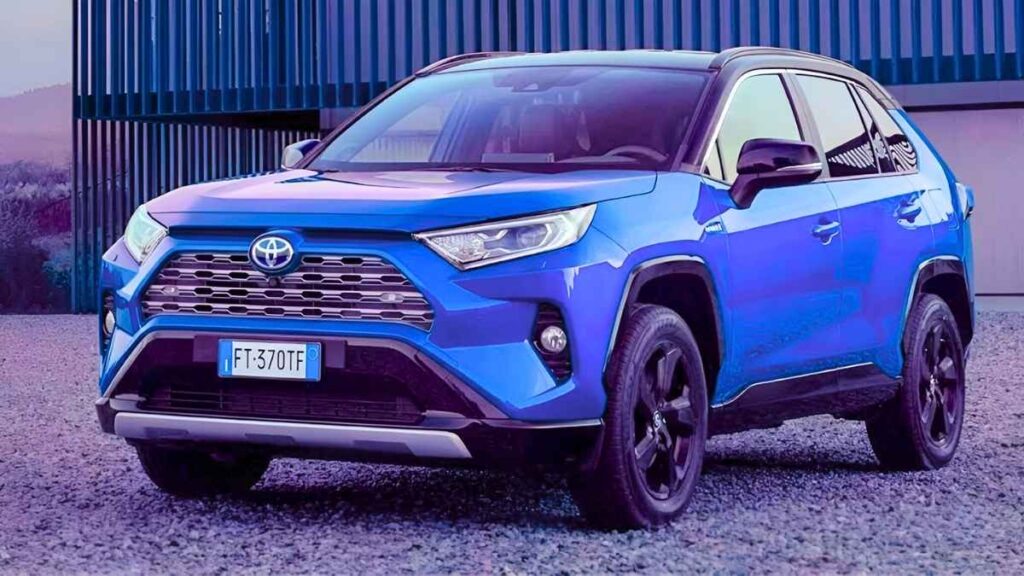 Toyota Corolla Sedan Revealed Stylish Design Mileage And Smart Features